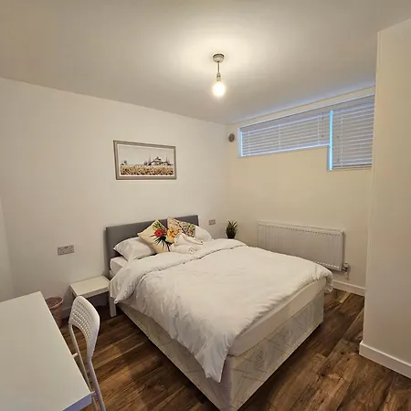 London E1 Apartment Exterior photo
