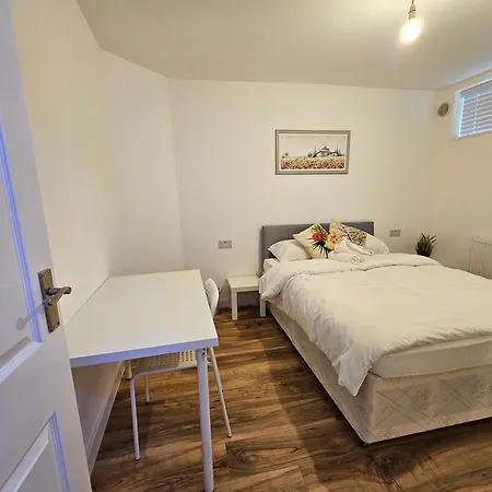London E1 Apartment Exterior photo