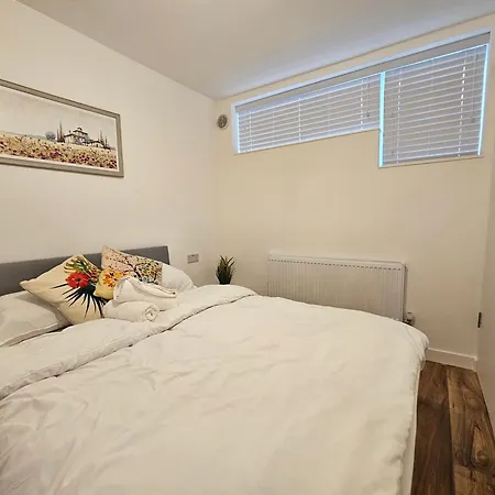 London E1 Apartment Exterior photo